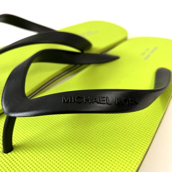 NWOB MICHAEL KORS RX21K Men\'s Flip Flops Lime Green Black Sandals Size 11 main image 5